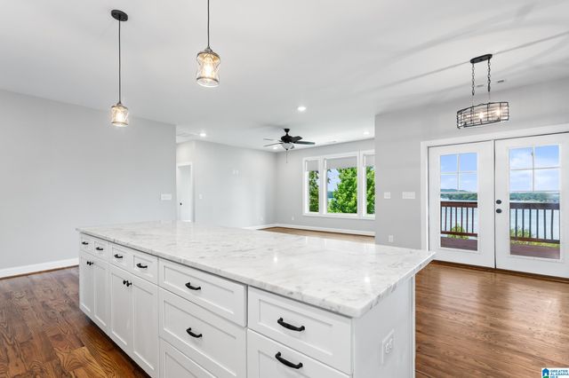 180 SHORELINE VIEW, Talladega, AL 35160