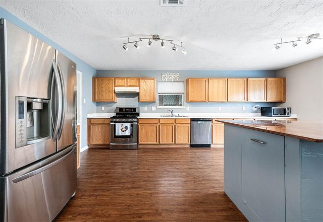 7906 Brookfield Street, Baytown, TX 77523