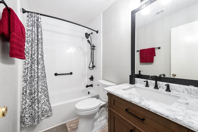 7906 Brookfield Street, Baytown, TX 77523