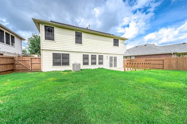 7906 Brookfield Street, Baytown, TX 77523