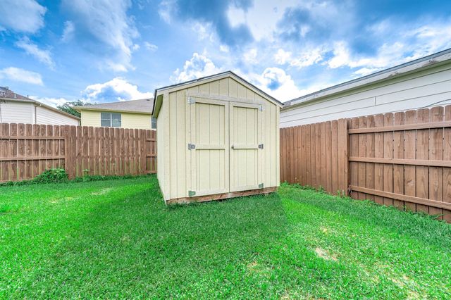 7906 Brookfield Street, Baytown, TX 77523