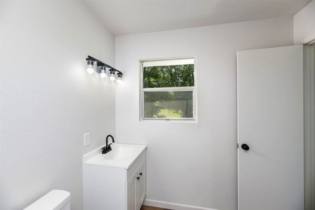 2842 Carlson Drive, Dallas, TX 75235