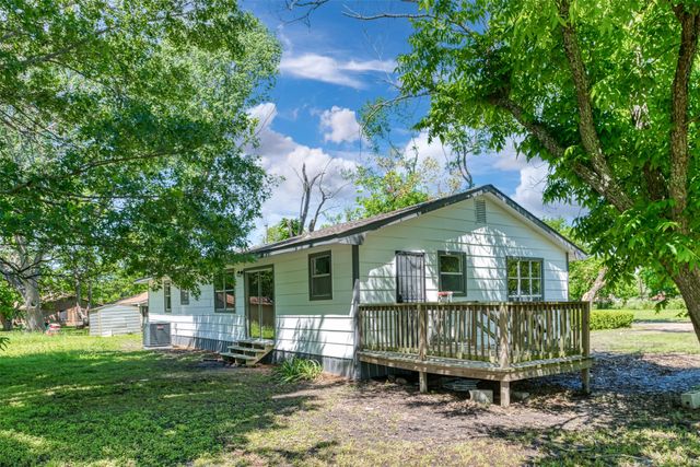 2842 Carlson Drive, Dallas, TX 75235