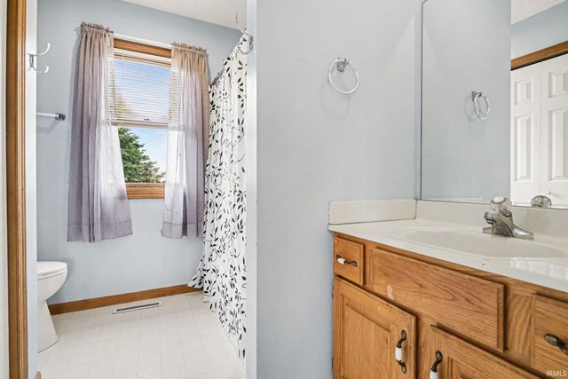 29901 County Road 26, Elkhart, IN 46517