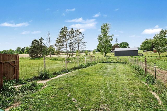 29901 County Road 26, Elkhart, IN 46517