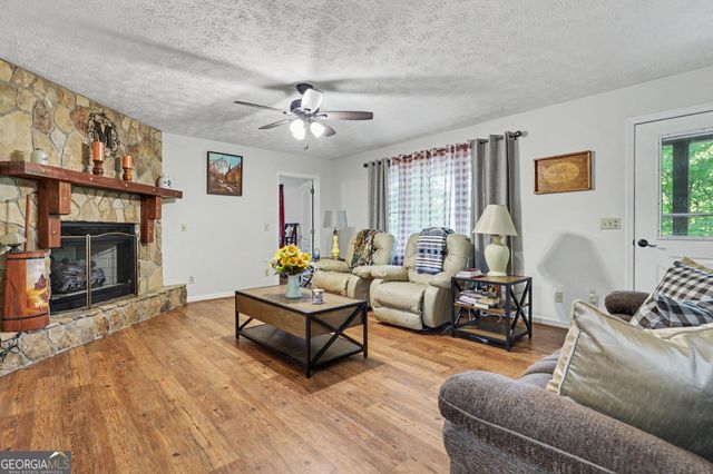 325 Walnut Mountain Road, Rabun Gap, GA 30568