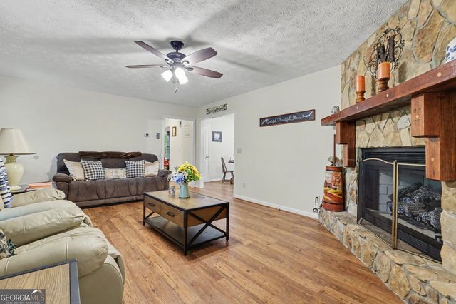 325 Walnut Mountain Road, Rabun Gap, GA 30568