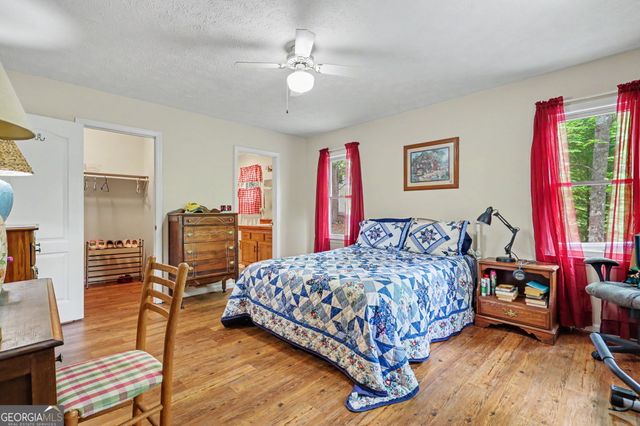 325 Walnut Mountain Road, Rabun Gap, GA 30568