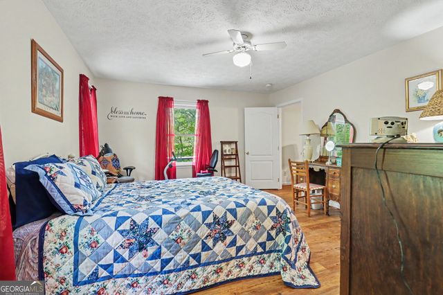 325 Walnut Mountain Road, Rabun Gap, GA 30568
