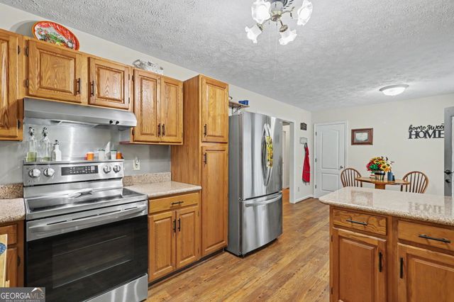 325 Walnut Mountain Road, Rabun Gap, GA 30568