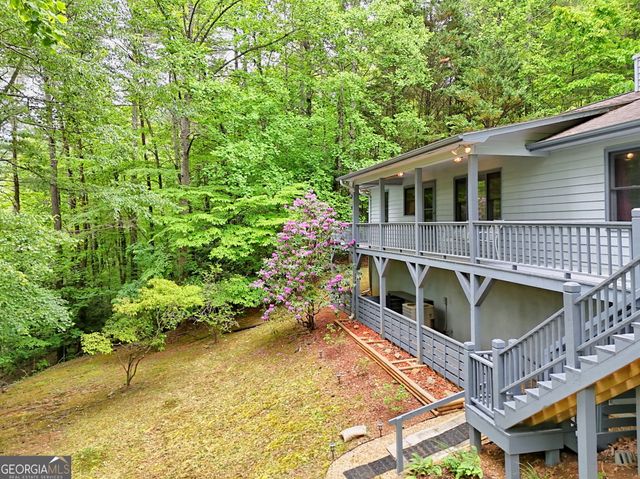 325 Walnut Mountain Road, Rabun Gap, GA 30568