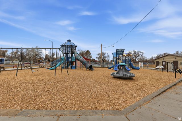2864 FOWLER AVE, Ogden, UT 84403