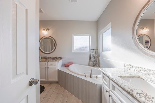 4000 Sioux Court, Granbury, TX 76048