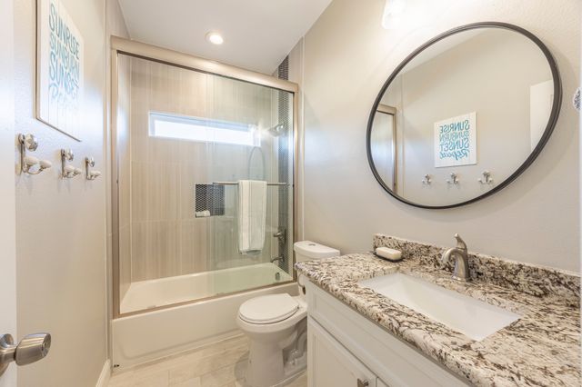 4000 Sioux Court, Granbury, TX 76048