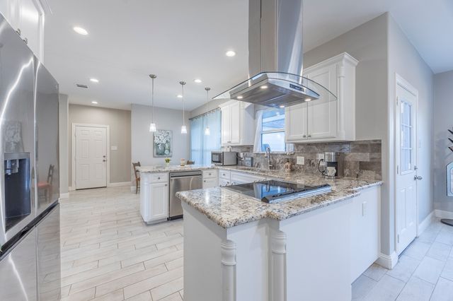 4000 Sioux Court, Granbury, TX 76048