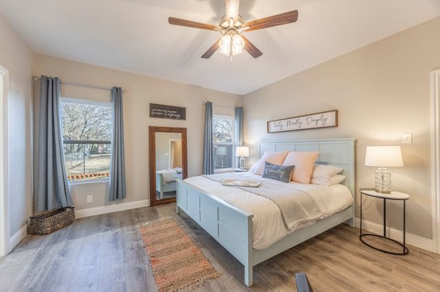 4000 Sioux Court, Granbury, TX 76048