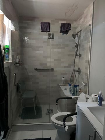 3719 Heatherbrook Drive, Houston, TX 77045