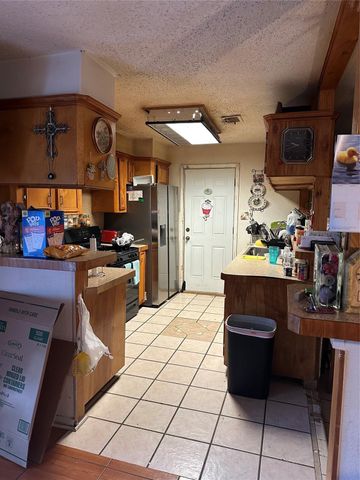 3719 Heatherbrook Drive, Houston, TX 77045