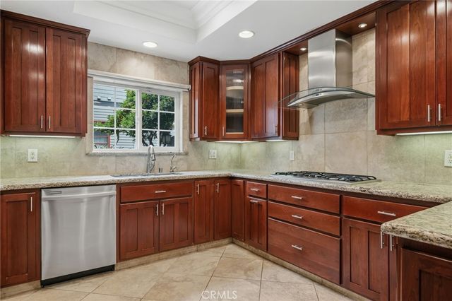 2455 Oneida Street A, Pasadena, CA 91107