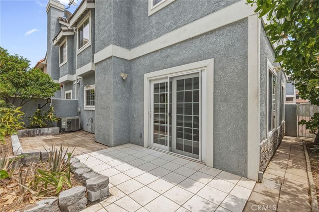 2455 Oneida Street A, Pasadena, CA 91107