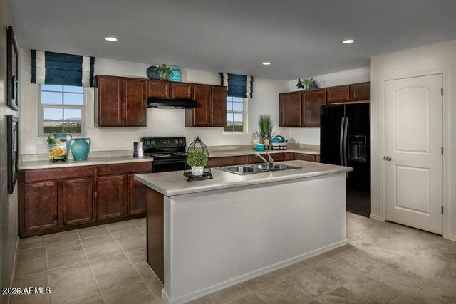 16576 W JENAN Drive, Surprise, AZ 85388