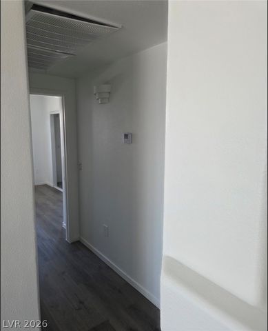 7189 South Durango Drive 304, Las Vegas, NV 89113