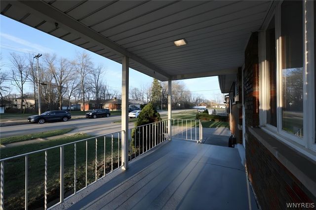 9605 Greenwald Avenue, Niagara Falls, NY 14304