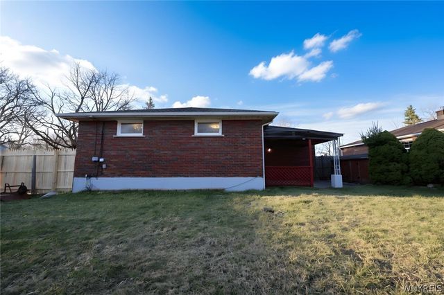 9605 Greenwald Avenue, Niagara Falls, NY 14304