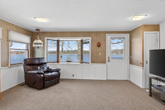 8653 Wildwood Court, Jackson, MI 49201