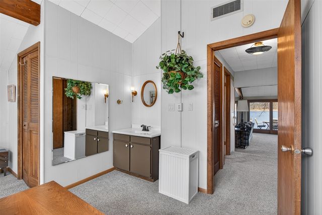 8653 Wildwood Court, Jackson, MI 49201