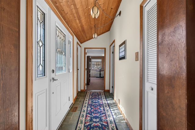 8653 Wildwood Court, Jackson, MI 49201