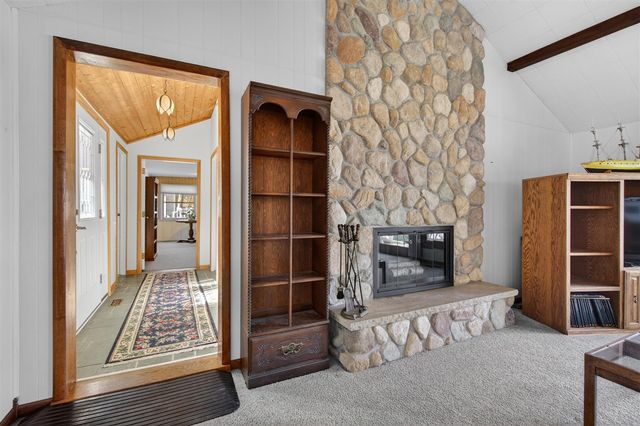 8653 Wildwood Court, Jackson, MI 49201