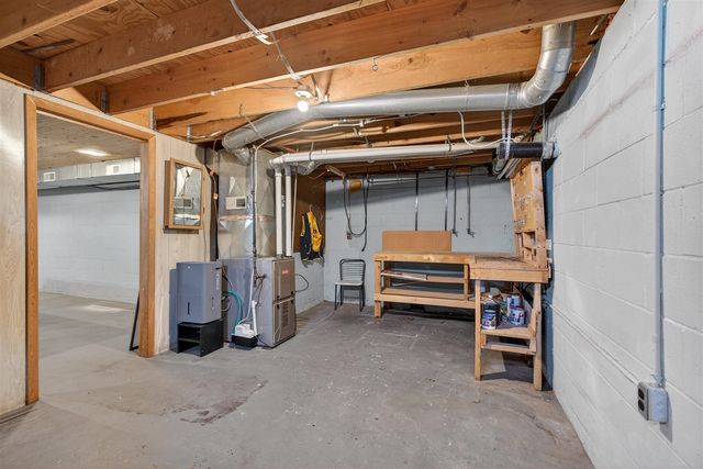 8653 Wildwood Court, Jackson, MI 49201