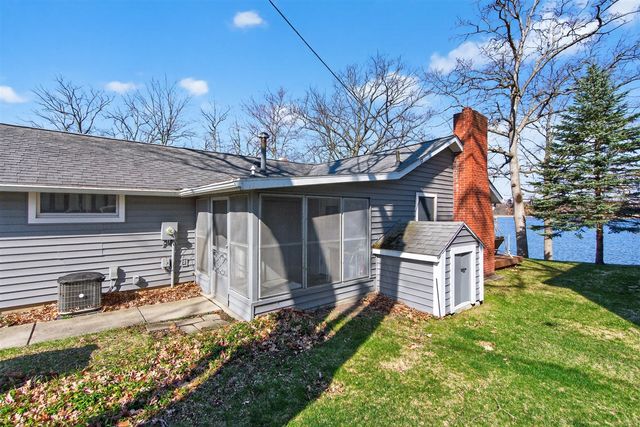 8653 Wildwood Court, Jackson, MI 49201
