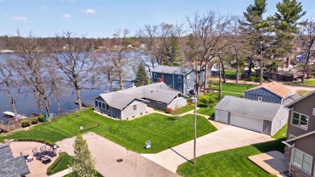 8653 Wildwood Court, Jackson, MI 49201