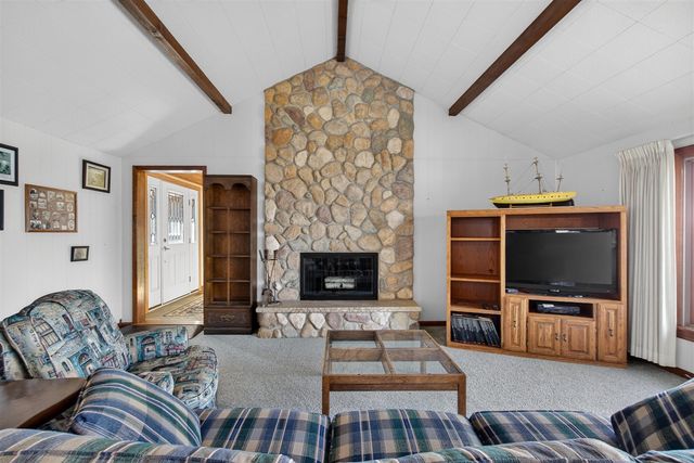 8653 Wildwood Court, Jackson, MI 49201