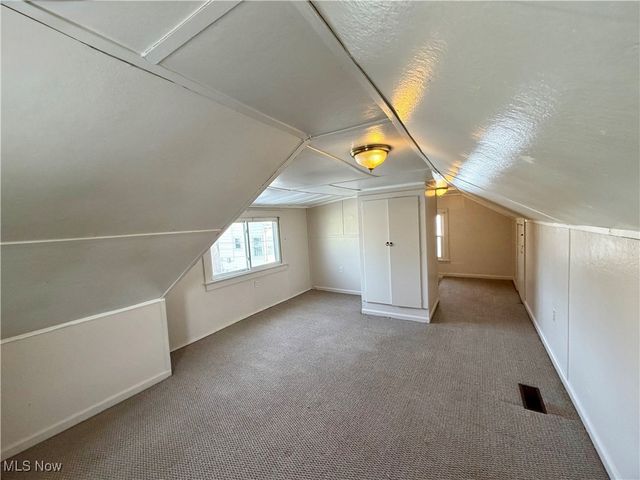 34 W Lewis Street, Struthers, OH 44471