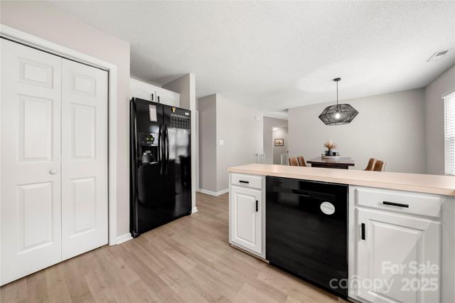 2546 Las Brisas Lane, Denver, NC 28037