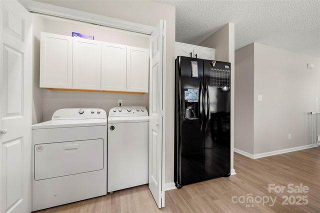 2546 Las Brisas Lane, Denver, NC 28037