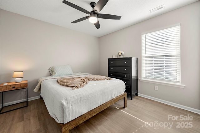 2546 Las Brisas Lane, Denver, NC 28037