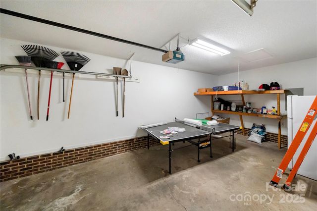 2546 Las Brisas Lane, Denver, NC 28037