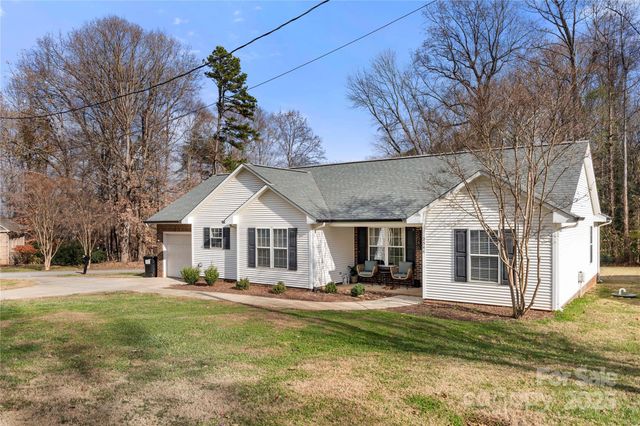 2546 Las Brisas Lane, Denver, NC 28037