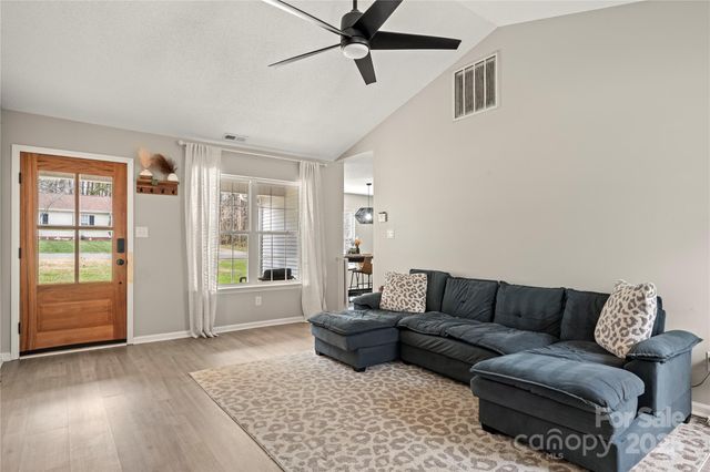 2546 Las Brisas Lane, Denver, NC 28037