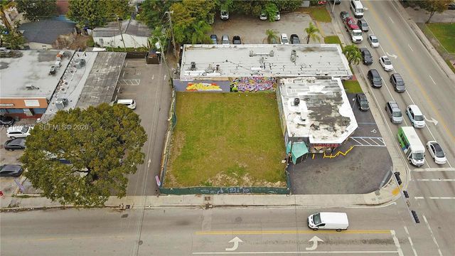 2219 NW 28th St, Miami, FL 33142