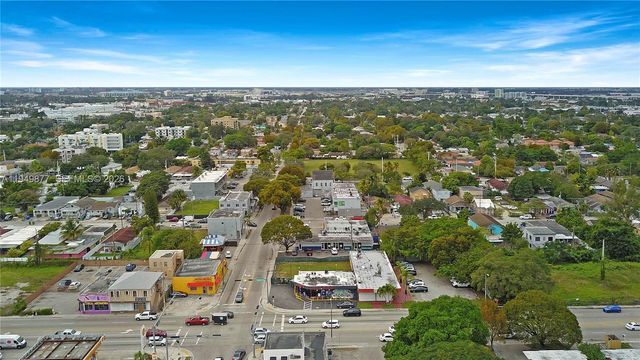 2219 NW 28th St, Miami, FL 33142