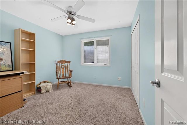 2016 Reagan Drive, Rochester Hills, MI 48309