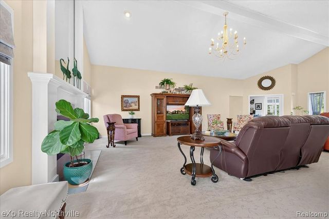 2016 Reagan Drive, Rochester Hills, MI 48309