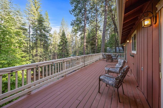 2291 Fairway Dr, Arnold, CA 95223