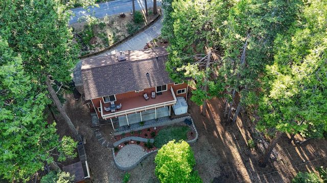 2291 Fairway Dr, Arnold, CA 95223