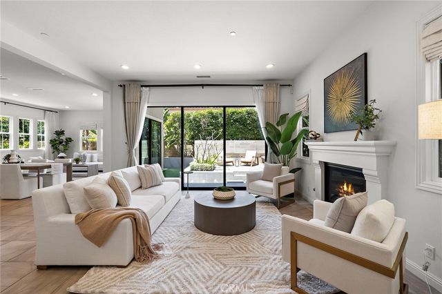 27 Heron, Lake Forest, CA 92630